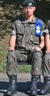 군기 바짝' 차은우, 중대장 훈련병 됐다…늠름한 모습 공개
